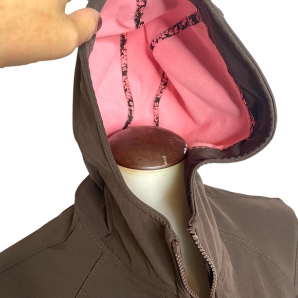 Lululemon Apres Yoga Rain Coat Jacket  🤍 - Picture 10 of 14